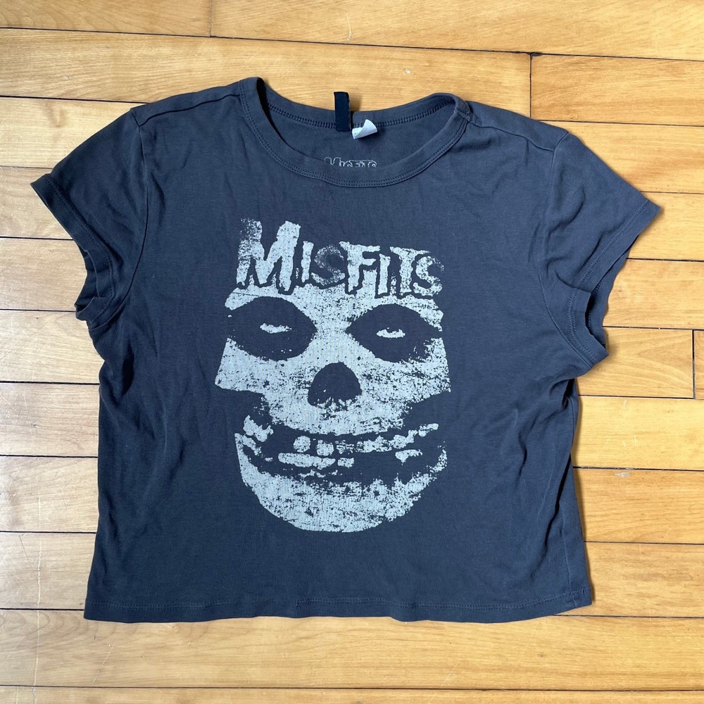 H&M Divided Misfits Fiend Skull Graphic Tee Charcoal Grey Punk Rock Shirt Size M